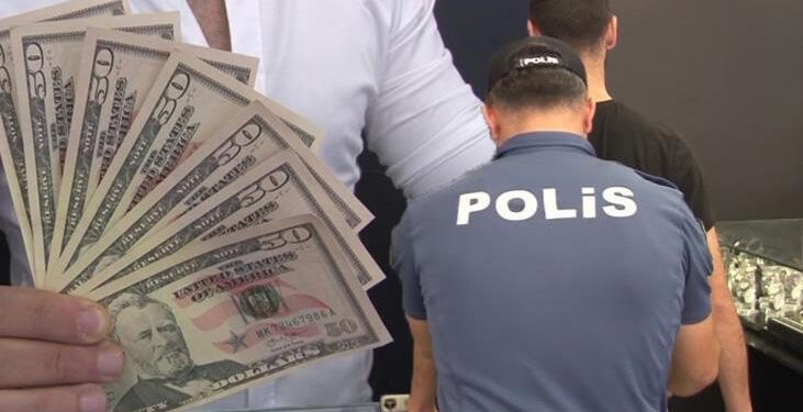 Geçersiz dolar satmaya çalışan şahıs suçüstü yakalandı